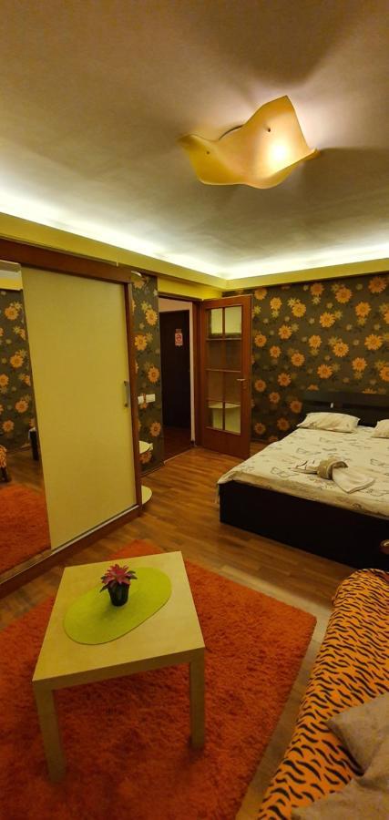 My House - Ultracentral Romana Square Near Old Town Bukarest Exterior foto